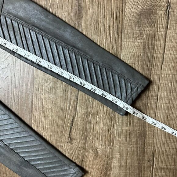 ‎SPANX | Faux Leather Moto Leggings - Picture 6 of 9